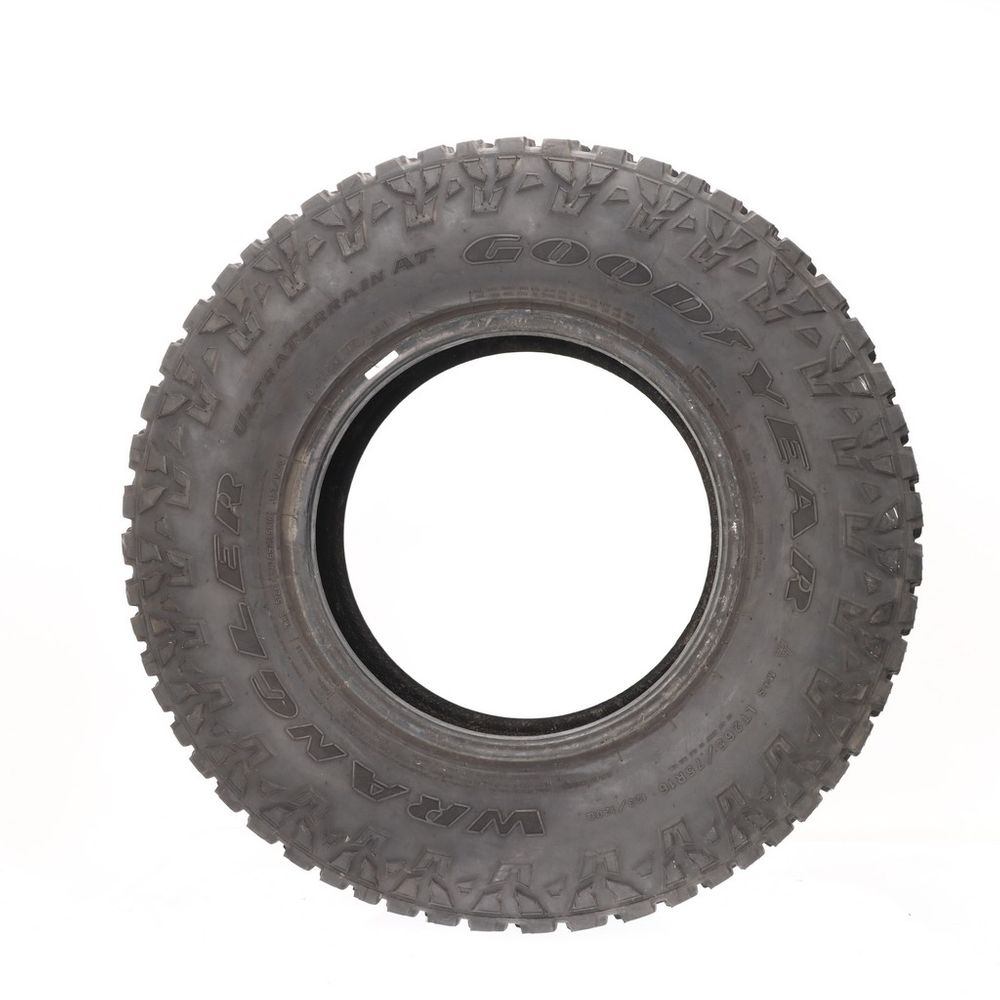 Used LT 265/75R16 Goodyear Wrangler Ultra Terrain AT 123/120Q E - 16/32 - Image 3
