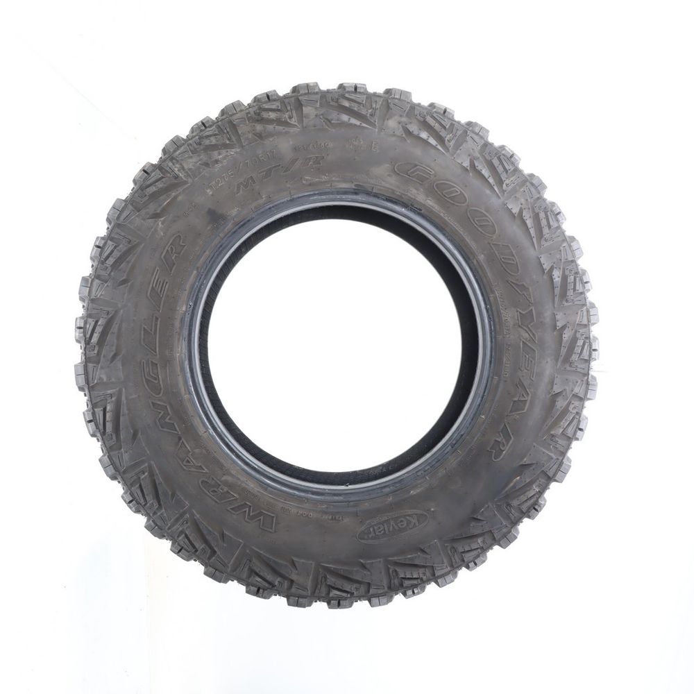 Used LT 275/70R17 Goodyear Wrangler MT/R 121/118Q E - 10/32 - Image 3