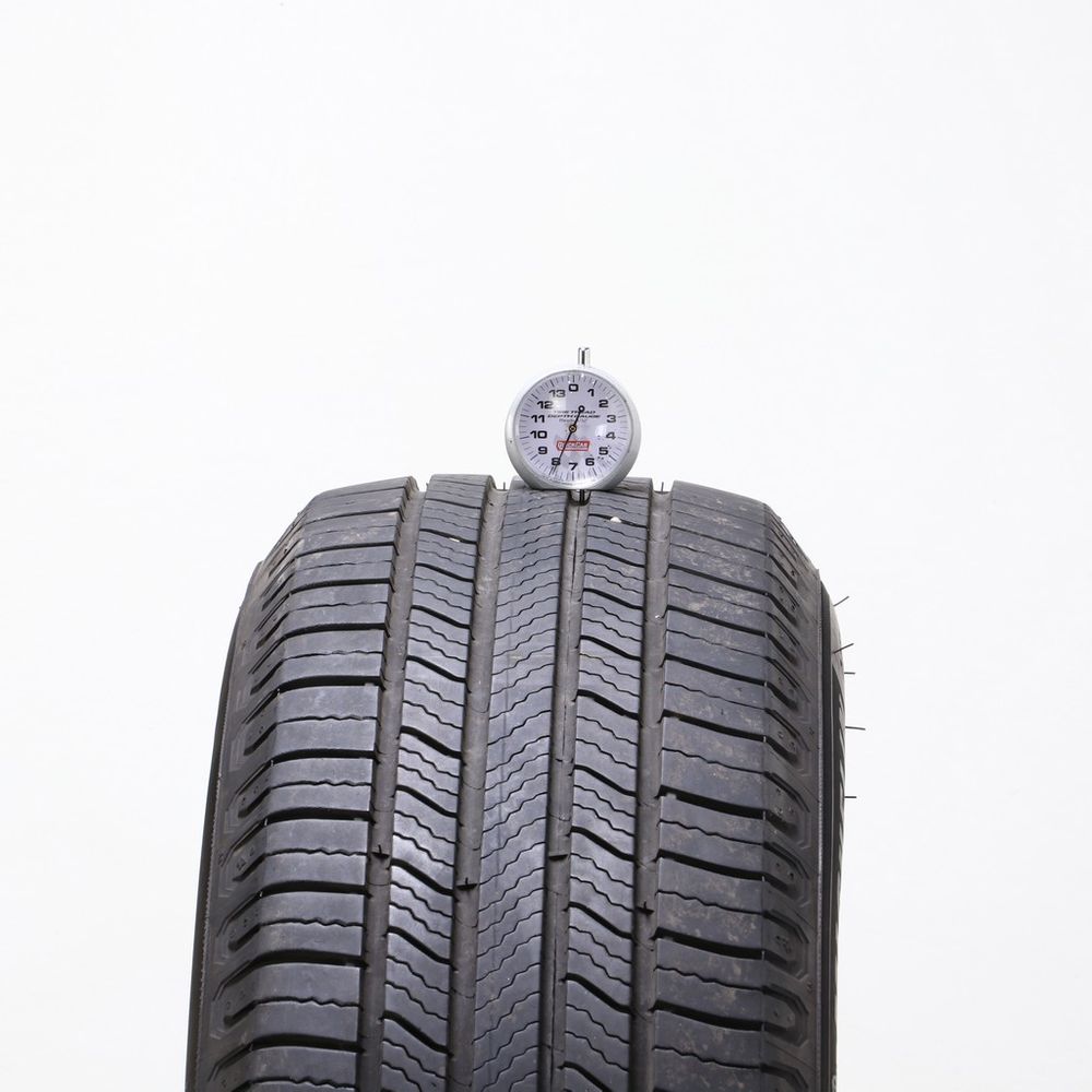 Set of (4) Used 225/65R17 Michelin Defender 2 102H - 7.5-9/32 - Image 2