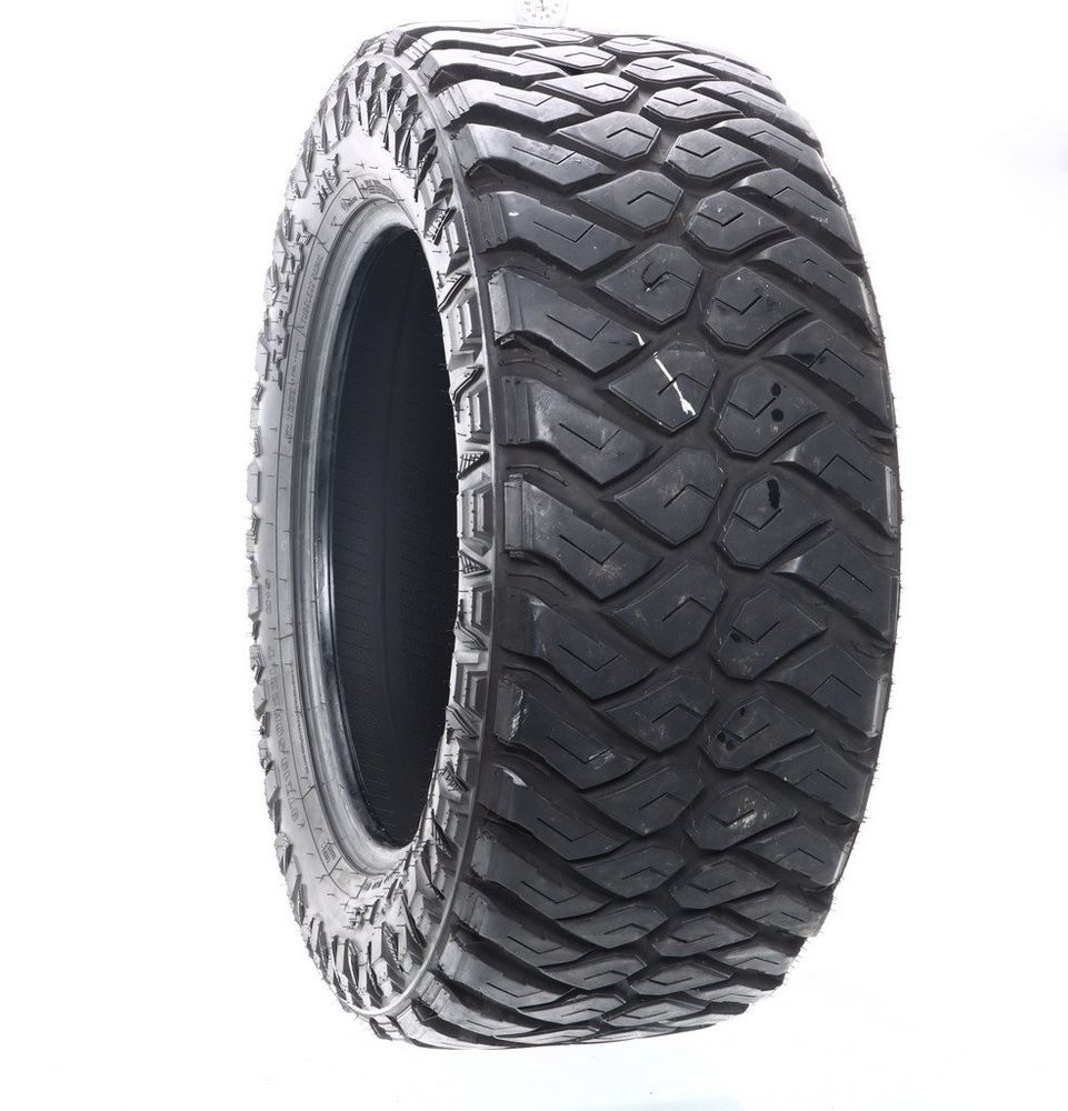 Used LT 37X13.5R22 Maxxis Razr MT 123Q E - 13.5/32 - Image 1