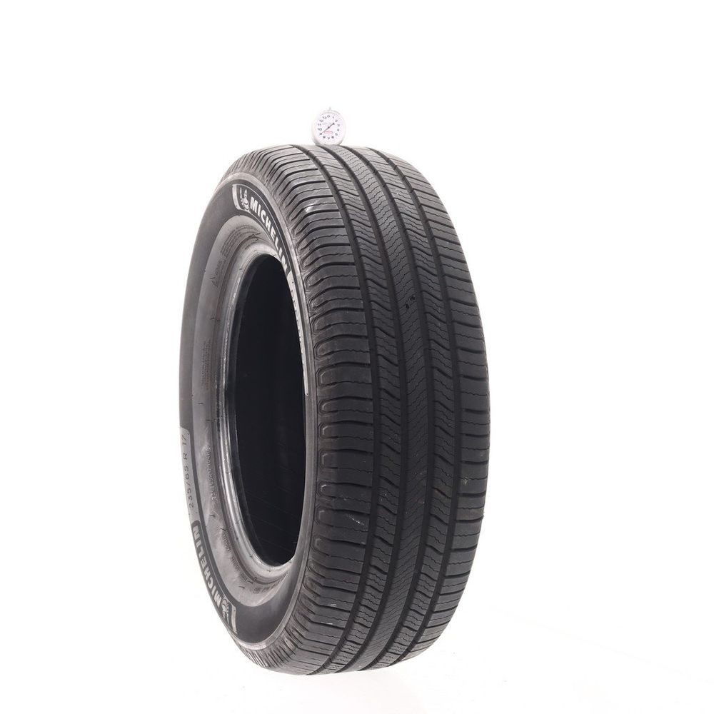 Set of (2) Used 235/65R17 Michelin Defender 2 104H - 9-10.5/32 - Image 1