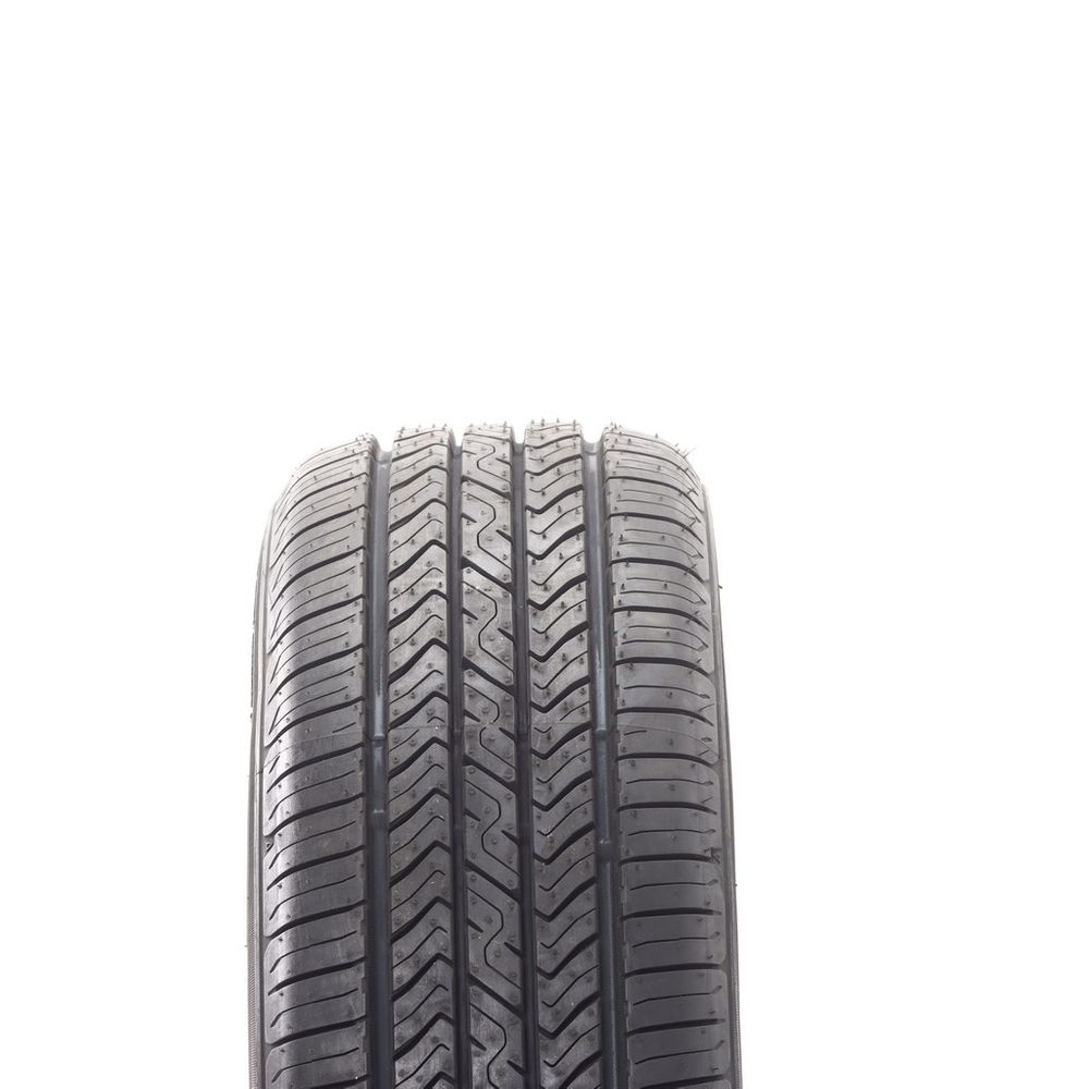 New 195/60R15 Toyo Extensa A/S II 88H - Image 2