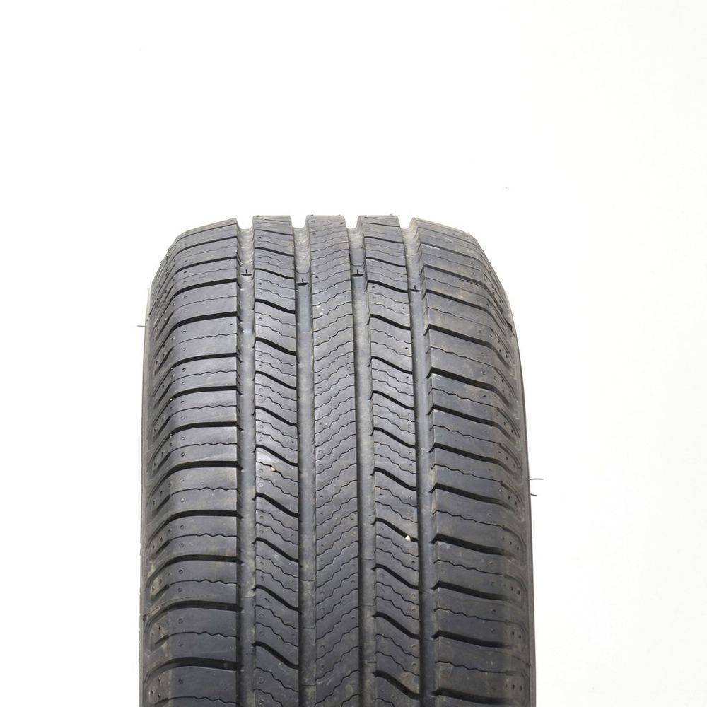 Set of (2) Driven Once 235/65R17 Michelin Defender 2 104H - 11/32 - Image 2