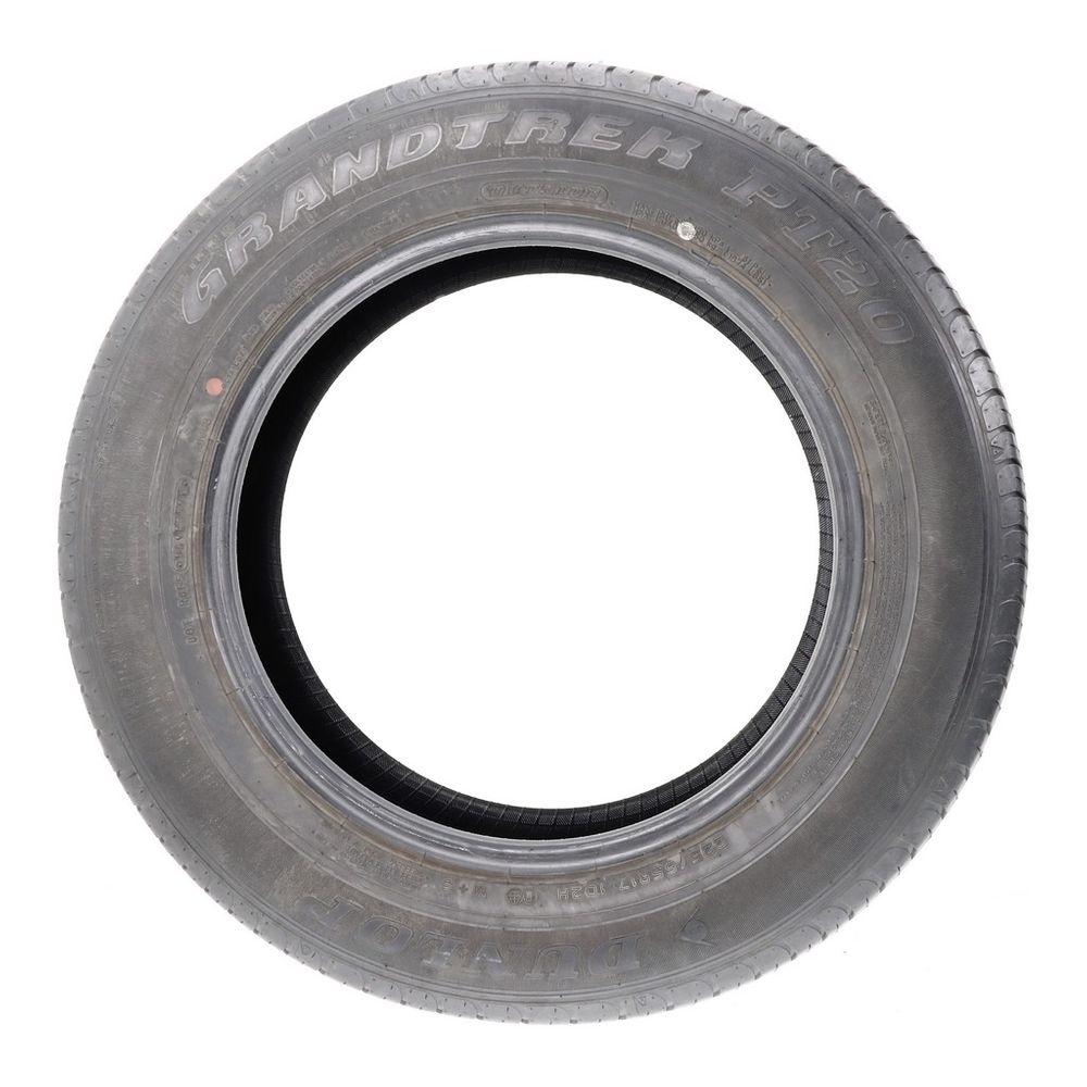 Used 225/65R17 Dunlop Grandtrek PT20 102H - 6.5/32 - Image 3