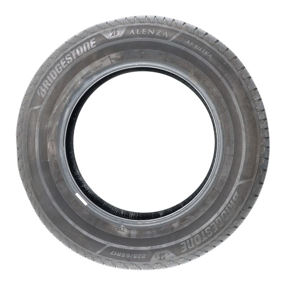 Set of (2) Used 235/65R17 Bridgestone Alenza AS Ultra 104H - 6.5-8/32 - Image 6