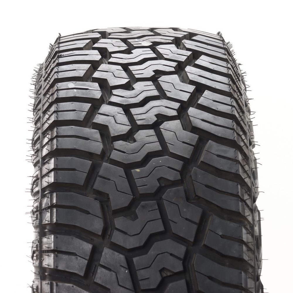 Used LT 285/60R20 Yokohama Geolandar X-AT 125/122Q E - 17/32 - Image 2