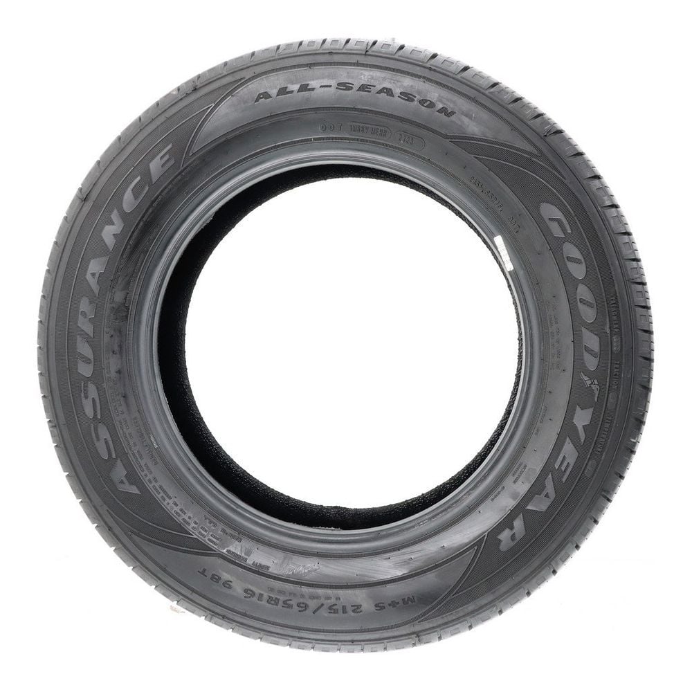 Set of (2) Used 215/65R16 Goodyear Assurance All-Season 98T - 8/32 - Image 3