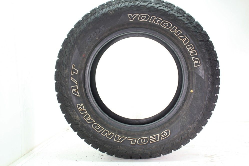 Set of (2) Used LT 245/70R17 Yokohama Geolandar A/T G015 119/116R - 14/32 - Image 2