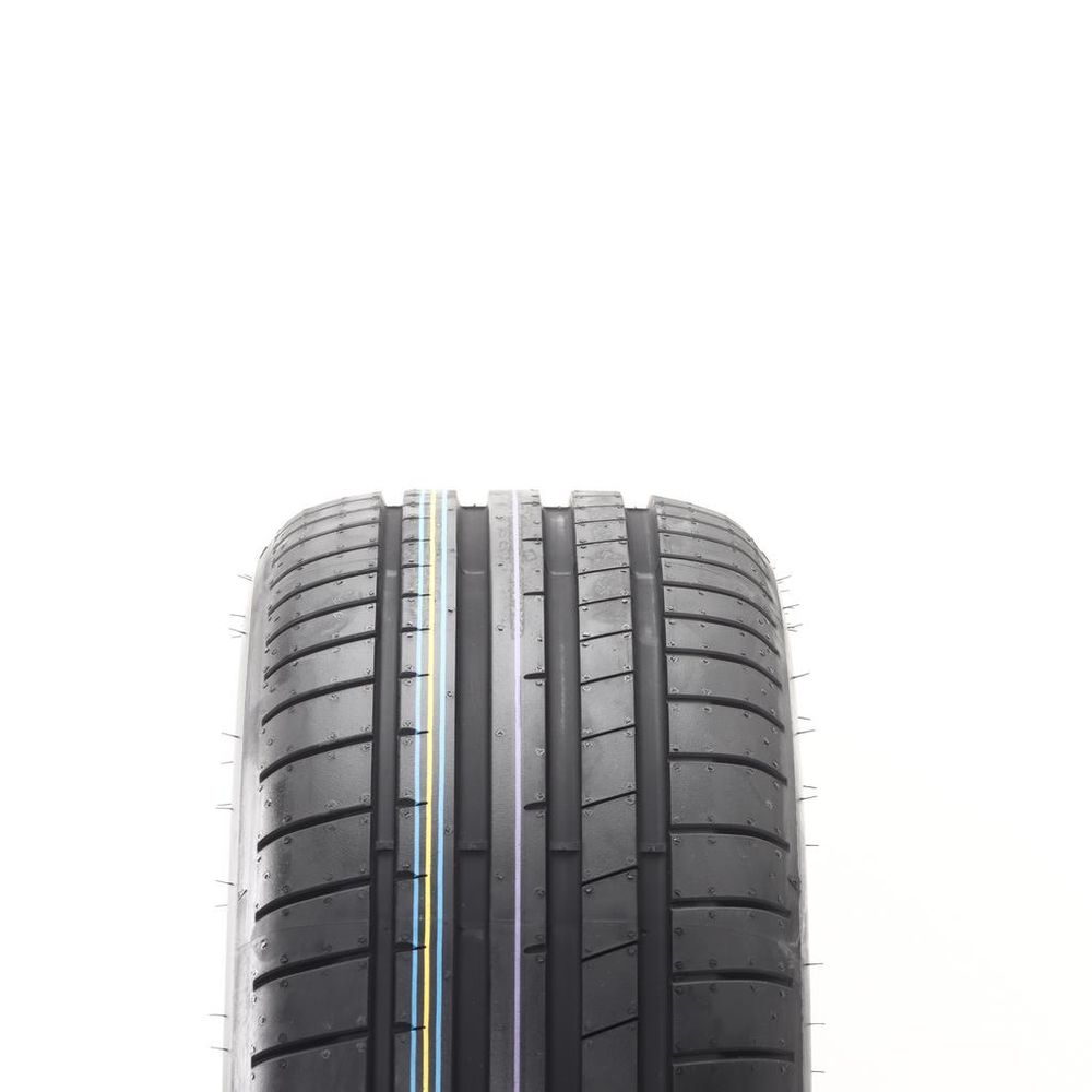 Set of (4) New 225/45R19 Dunlop Sport Maxx RT2 DSST Run Flat 92W - Image 2