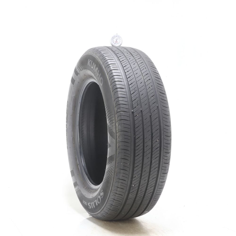 Set of (4) Used 235/65R17 Kumho Solus TA31 104H - 7-8.5/32 - Image 4