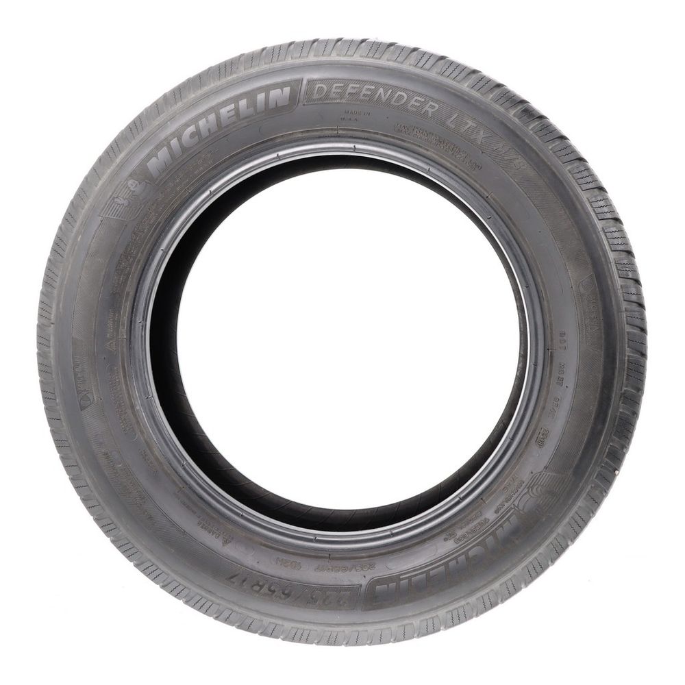 Set of (2) Used 225/65R17 Michelin Defender LTX M/S 102H - 5-6/32 - Image 3