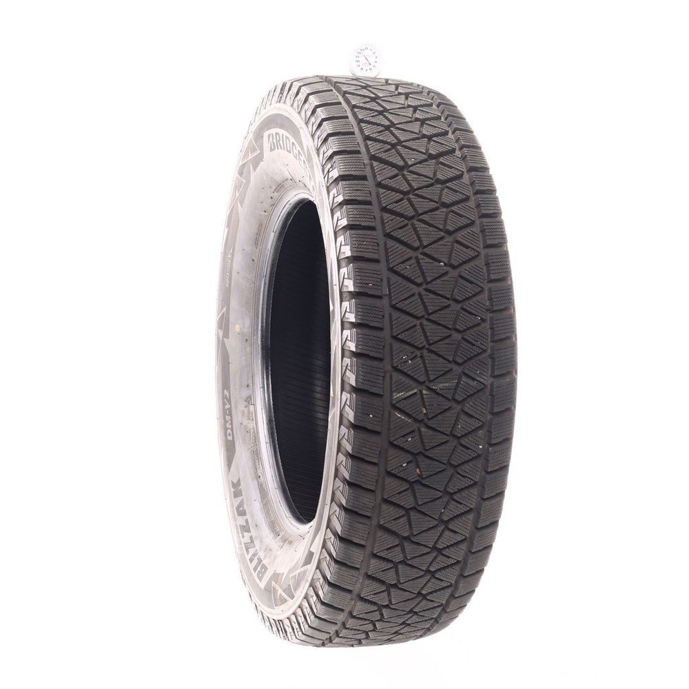 Used 255/70R18 Bridgestone Blizzak DM-V2 112S - 12.5/32 - Image 1