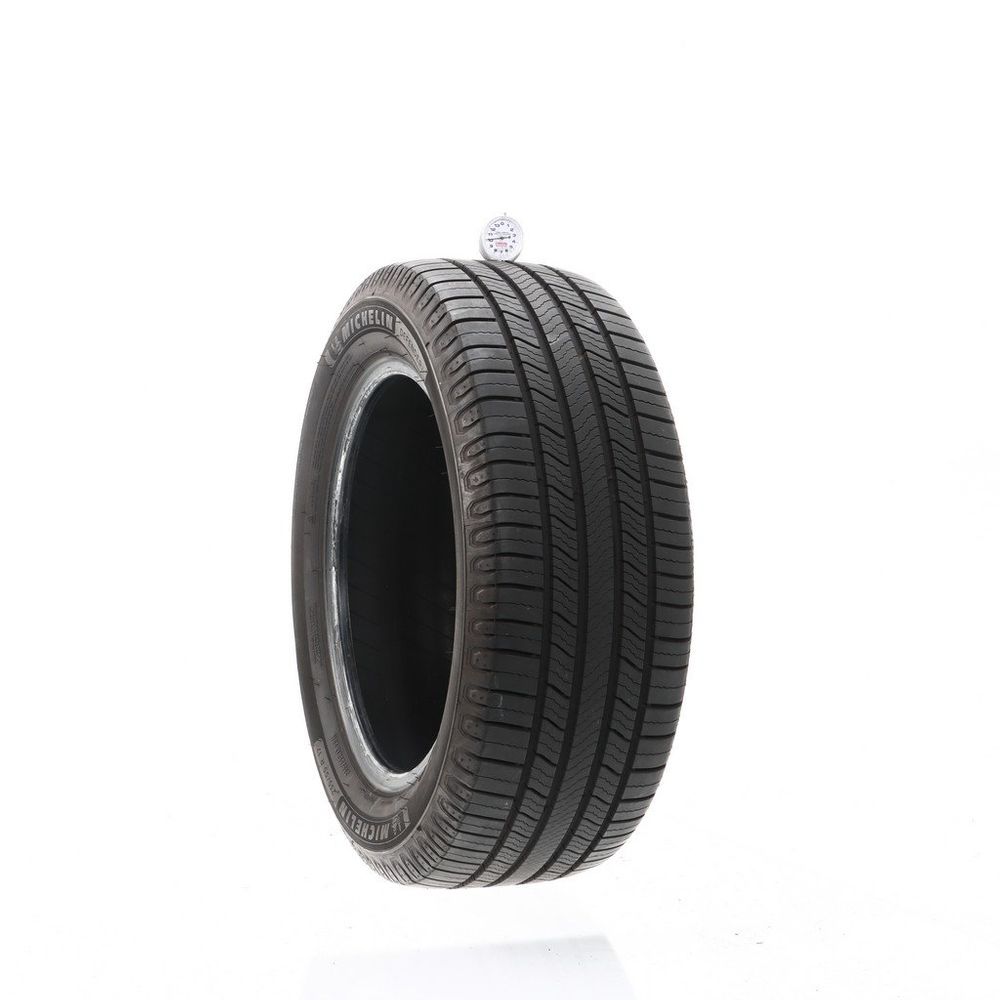 Set of (2) Used 235/55R17 Michelin Defender 2 99H - 9.5-10/32 - Image 4