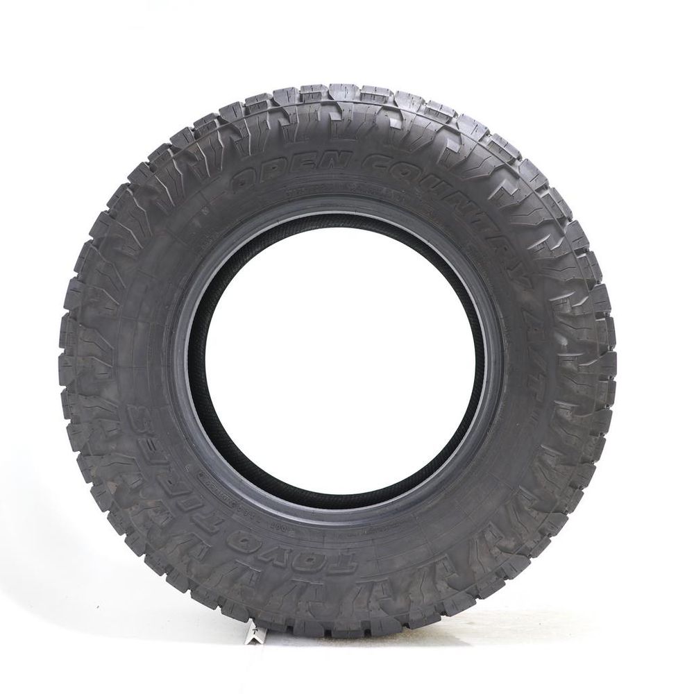 Set of (2) Used LT 275/70R17 Toyo Open Country A/T III 124/121T E - 13.5-14/32 - Image 6
