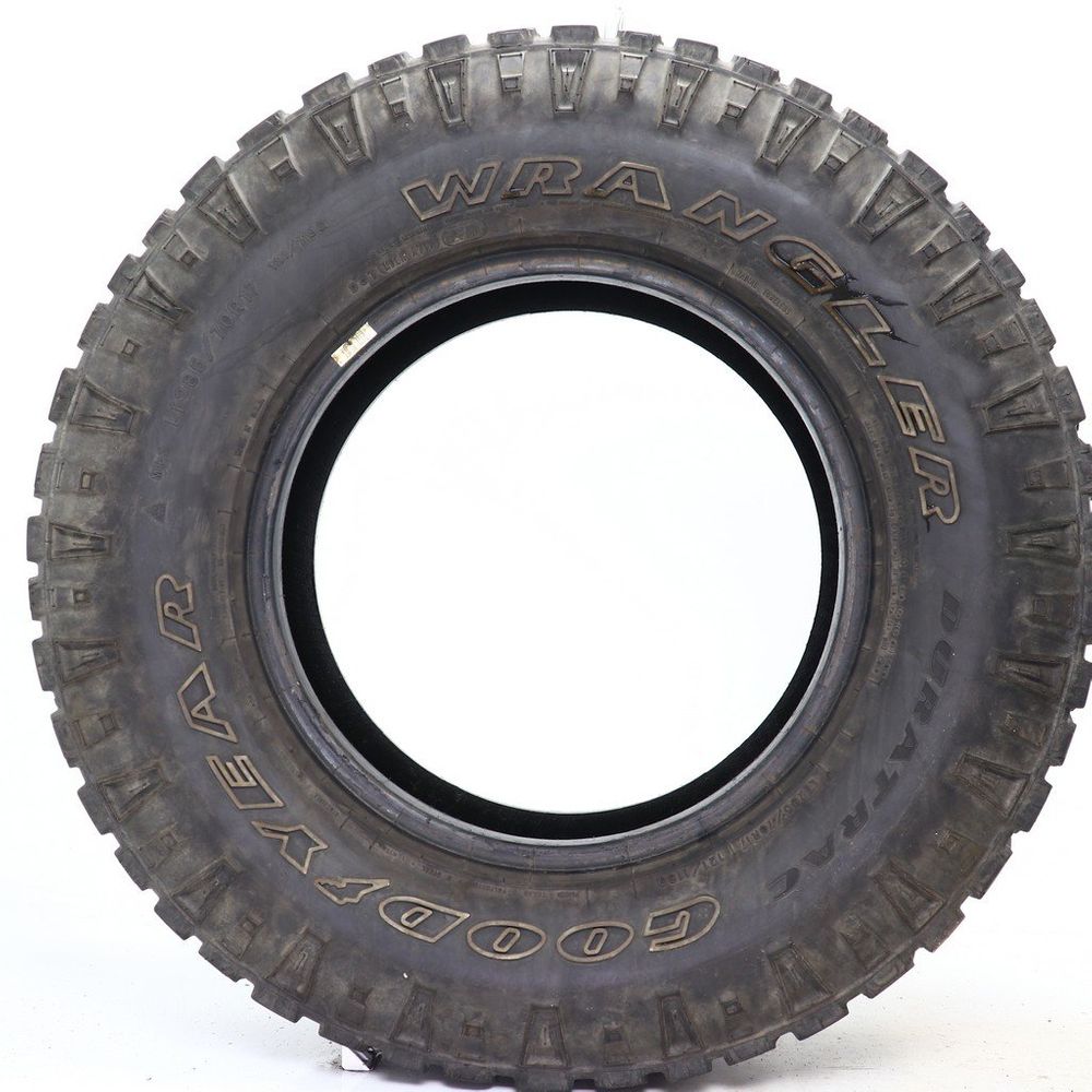 Used LT 285/70R17 Goodyear Wrangler Duratrac 121/118Q D - 9/32 - Image 3