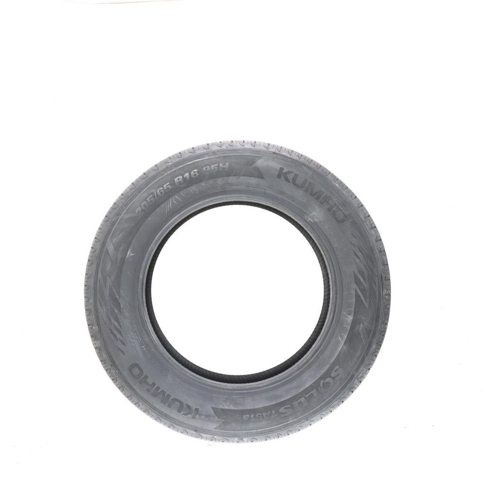 New 205/65R16 Kumho Solus TA51a 95H - Image 3