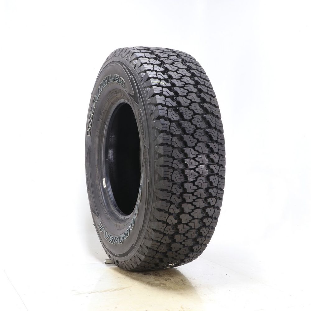 Driven Once LT 265/75R16 Goodyear Wrangler Silent Armor Pro-Grade 123/120R E - 17/32 - Image 1