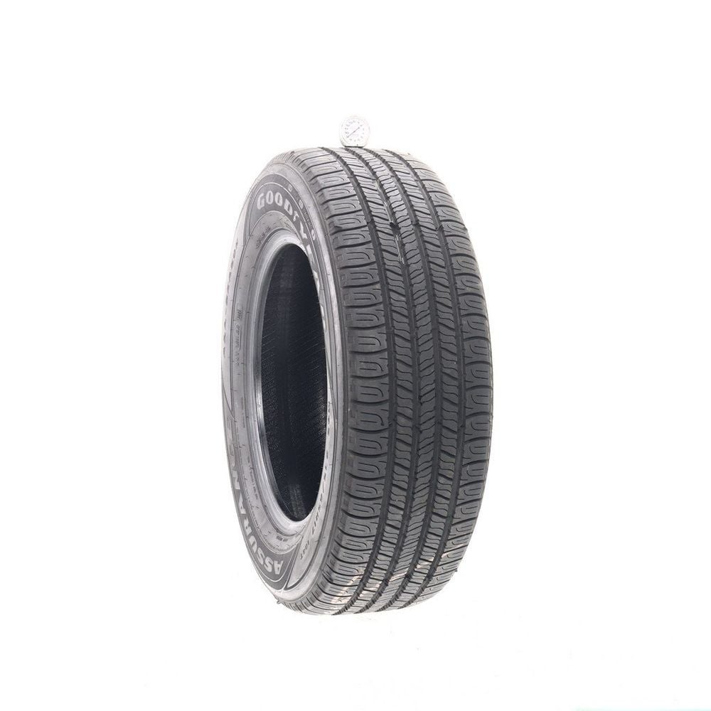 Set of (2) Used 235/65R17 Goodyear Assurance All-Season 104T - 7.5-9/32 - Image 4