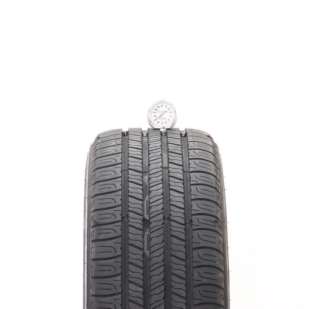 Set of (2) Used 235/65R17 Goodyear Assurance All-Season 104T - 7.5-9/32 - Image 5