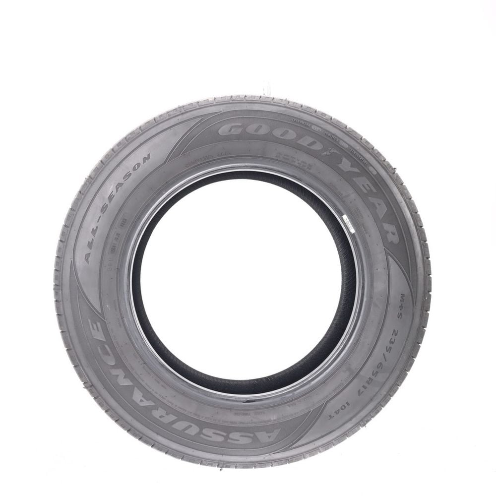 Set of (2) Used 235/65R17 Goodyear Assurance All-Season 104T - 7.5-9/32 - Image 6