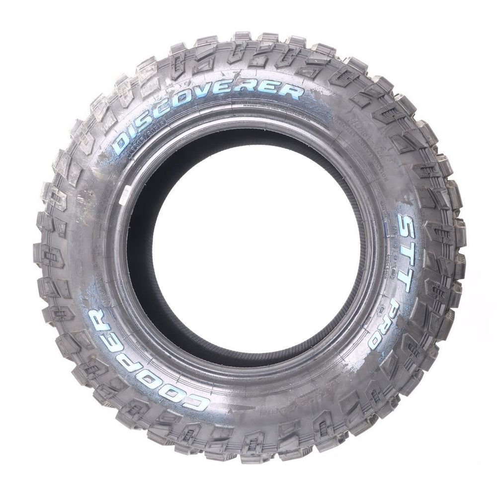 New LT 305/60R18 Cooper Discoverer STT Pro 126/123Q F - Image 3