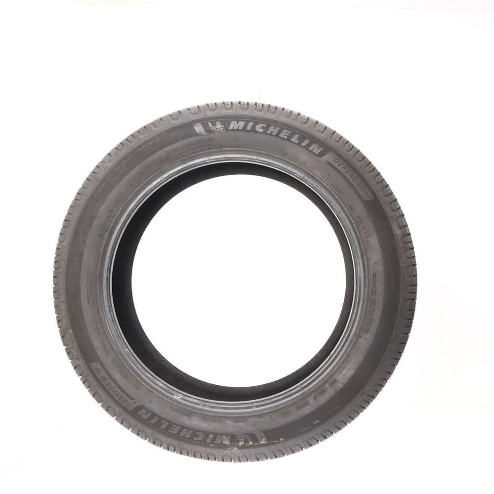 Set of (4) Used 235/55R19 Michelin Defender 2 105H - 10-10.5/32 - Image 3