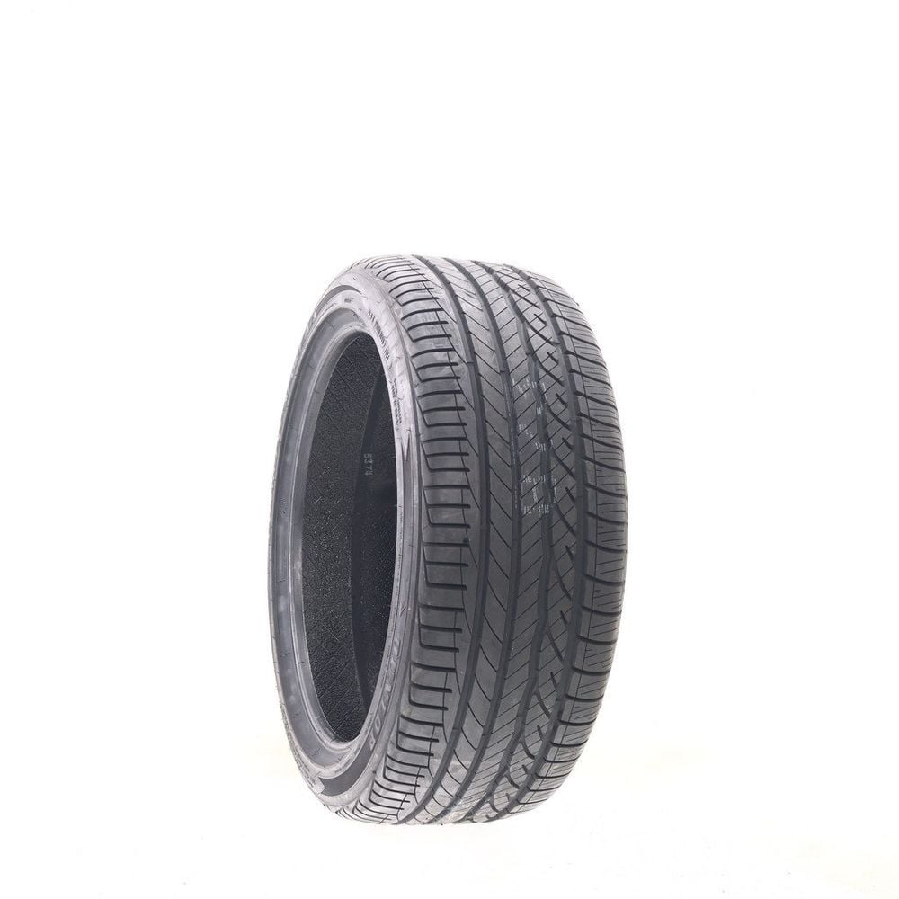 New 245/40R19 Dunlop Conquest sport A/S 94W - Image 1