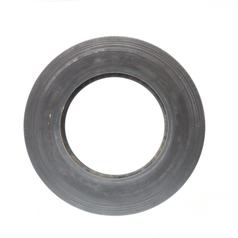 Used 225/70R19.5 Michelin Agilis HD Z 128/126N - 14.5/32 - Image 3
