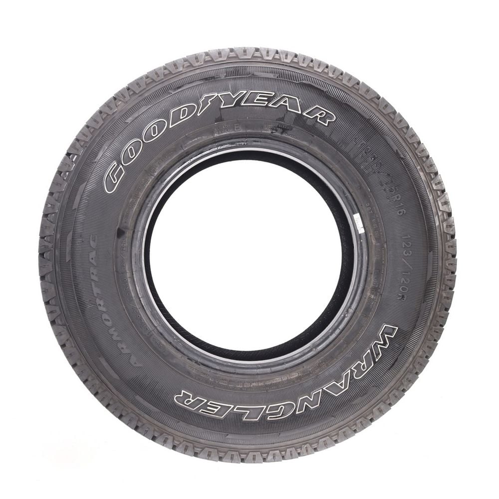 Used LT 265/75R16 Goodyear Wrangler ArmorTrac 123/120R E - 14/32 - Image 3