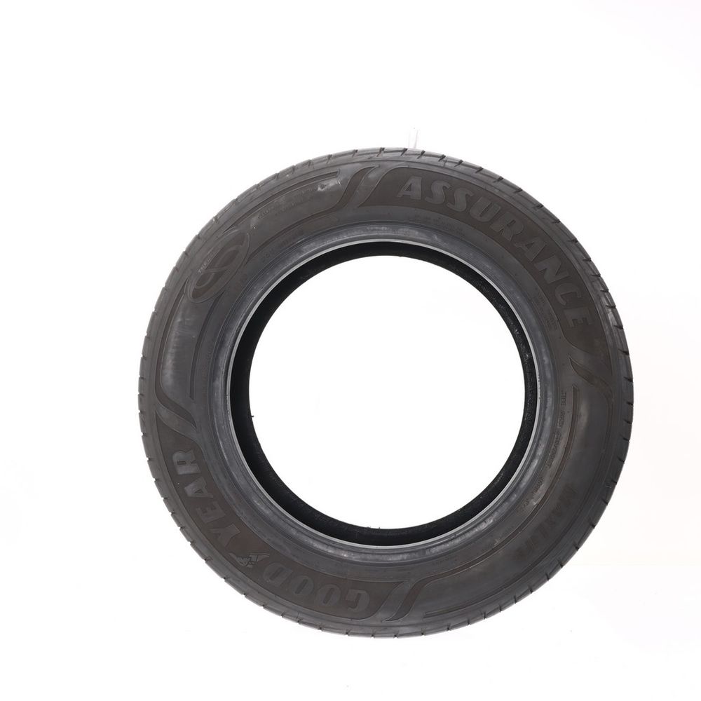 Used 235/60R17 Goodyear Assurance MaxLife 102H - 10/32 - Image 3