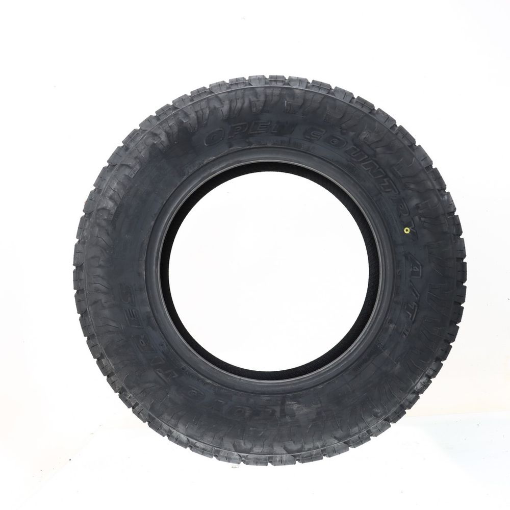 New 265/65R17 Toyo Open Country A/T III 116T - Image 3