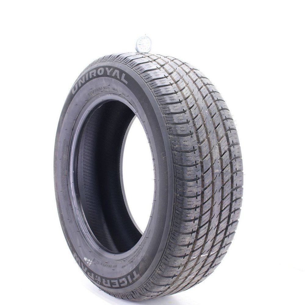 Used 235/60R17 Uniroyal Tiger Paw Touring 102T - 9.5/32 - Image 1