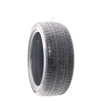 Set of (2) Used 285/40R22 Pirelli Scorpion Winter MO1 110V - 8.5/32