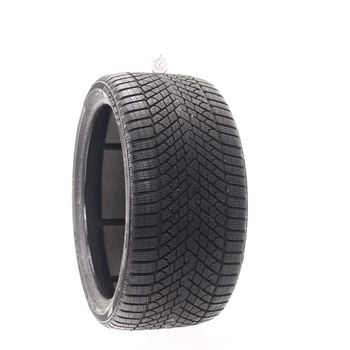 Set of (2) Used 315/30R22 Pirelli Scorpion Winter 2 PNCS 107V - 8/32