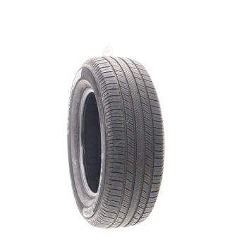 Set of (2) Used 255/65R18 Michelin Defender 2 111H - 9-10/32