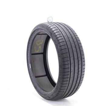 Set of (2) Used 245/35R20 Pirelli P Zero PZ4 MOE Run Flat PNCS 95Y - 7.5-8.5/32