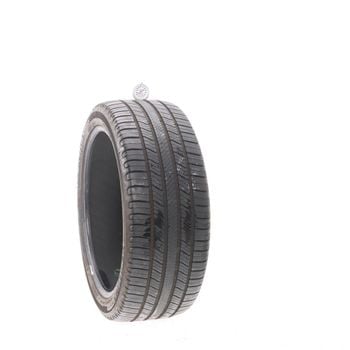 Set of (2) Used 235/40R19 Michelin Defender 2 96V - 9-9.5/32