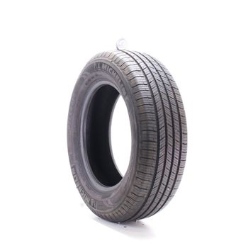 Used 225/65R17 Michelin Defender 102T - 9/32