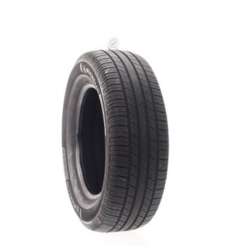 Set of (2) Used 235/65R17 Michelin Defender 2 104H - 9-10/32