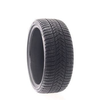 Set of (2) New 235/35R20 Pirelli Winter Sottozero 3 92W - 99.000000/32