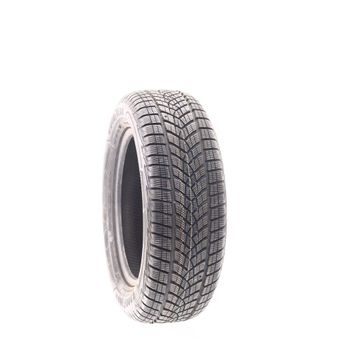 New 225/60R17 Goodyear Ultra Grip Performance + SUV 103V