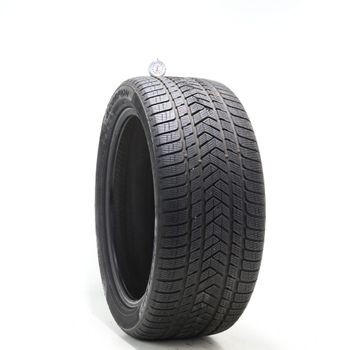 Set of (2) Used 295/40R21 Pirelli Scorpion Winter 111V - 7.5-9/32