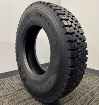 New 11R22.5 Kumho KRD23 148/145L - 99/32