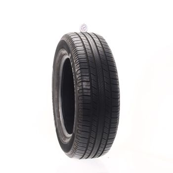 Set of (2) Used 235/65R18 Michelin Defender 2 106H - 9.5-10.5/32