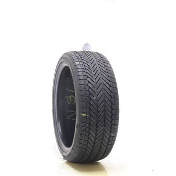 Set of (2) Used 235/40R19 Bridgestone WeatherPeak 96V - 8-8.5/32