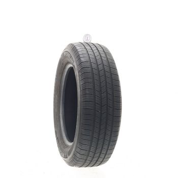 Set of (2) Used 225/65R17 Michelin Defender XT 102T - 7-7.5/32