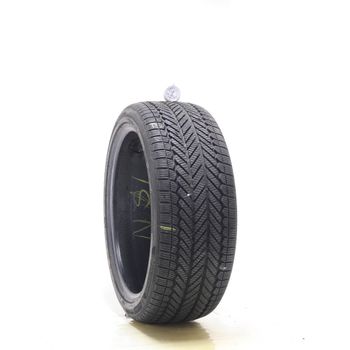 Used 235/40R19 Bridgestone WeatherPeak 96V - 8/32