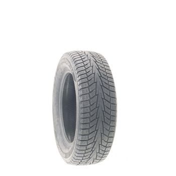 New 215/60R16 Hankook Winter iCept iZ2 W616 95T