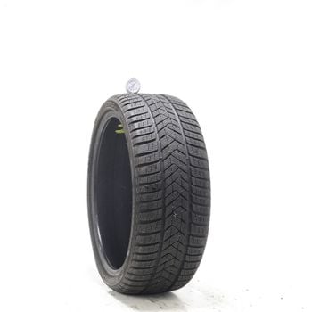 Set of (2) Used 235/35R20 Pirelli Winter Sottozero 3 92W - 8.5-10/32