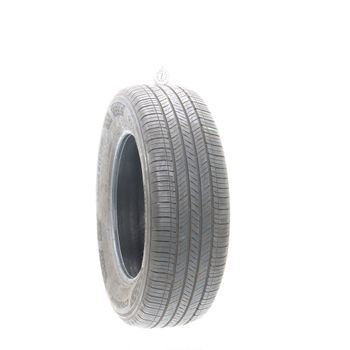 Set of (2) Used 235/65R17 Kumho Crugen HP71 104H - 7-7.5/32